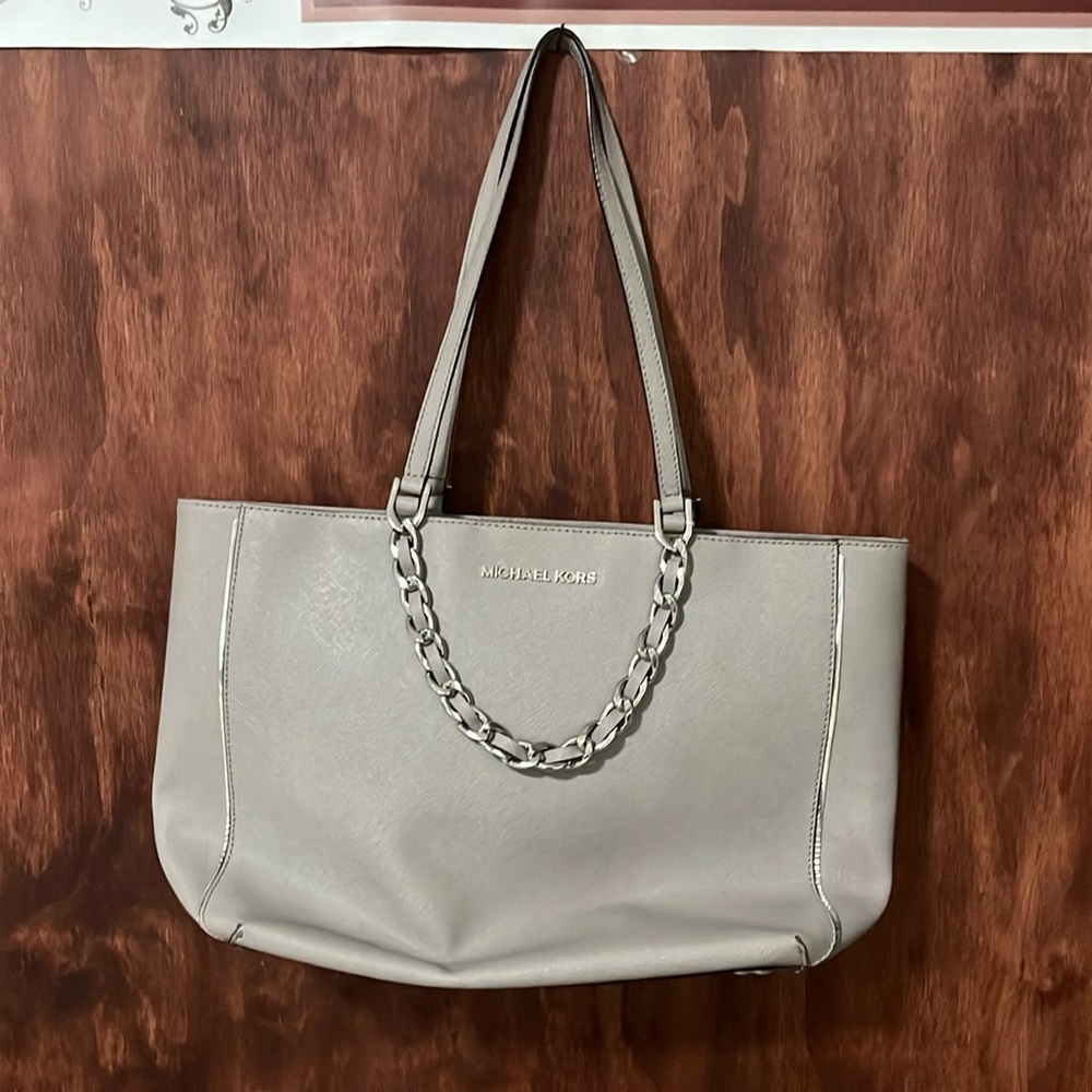 Michael Kors gray leather purse